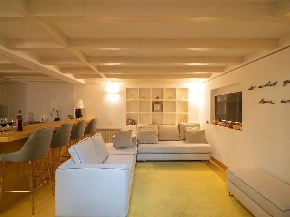 Хол