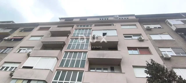 Хол