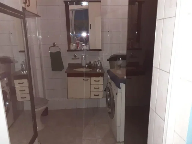 أخرى