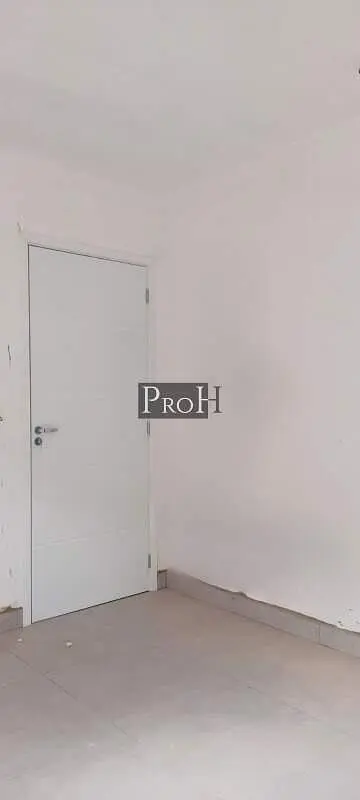 أخرى