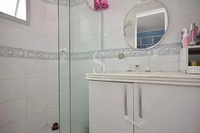 أخرى