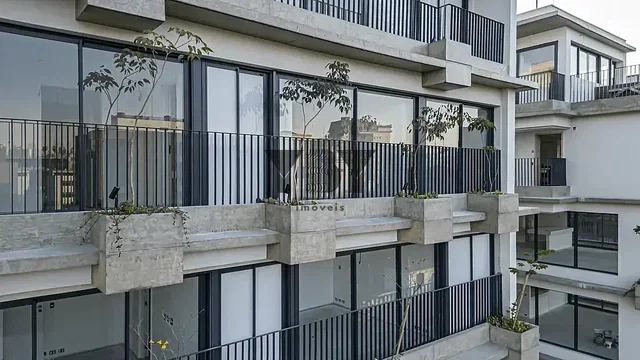 أخرى