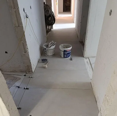 أخرى