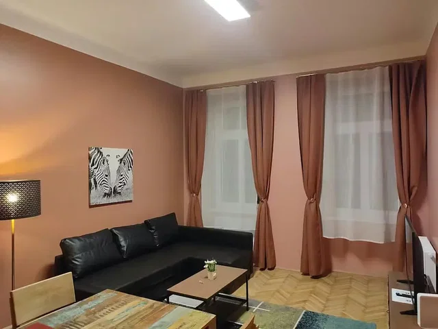 Хол