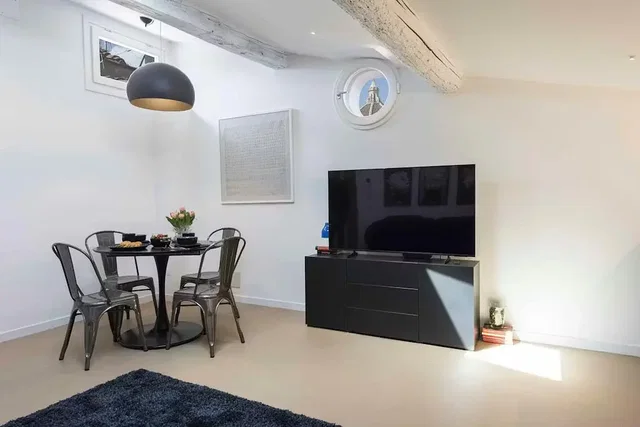Salon