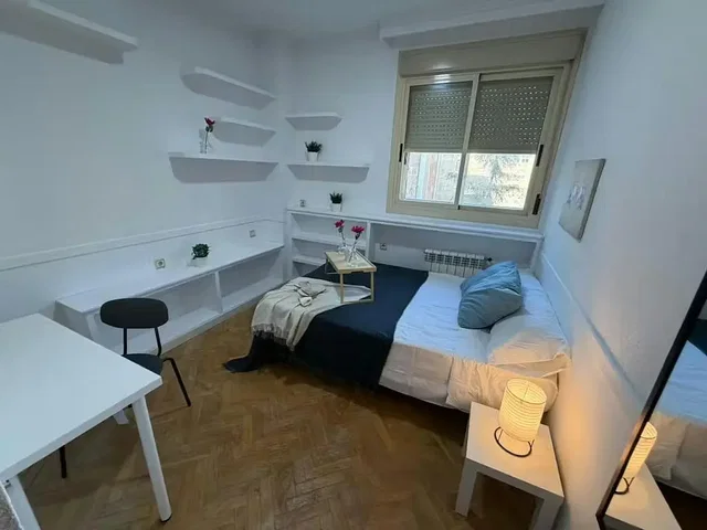 Хол
