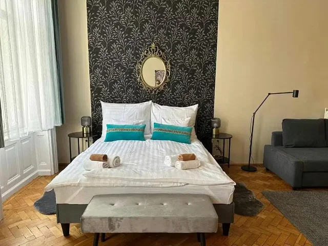 Хол