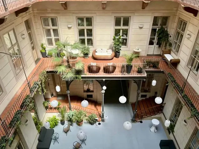 Salon