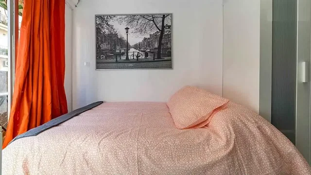 Хол
