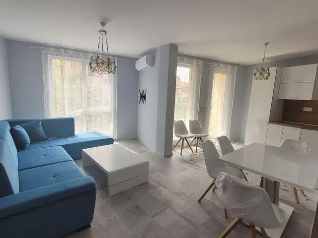 Хол