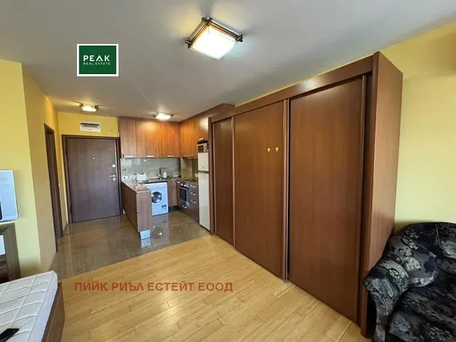 Хол