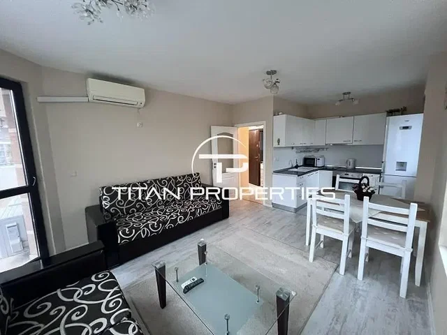 Хол