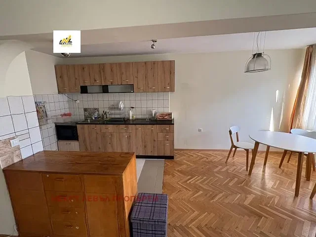 Хол