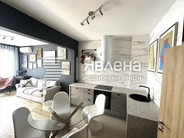 Хол