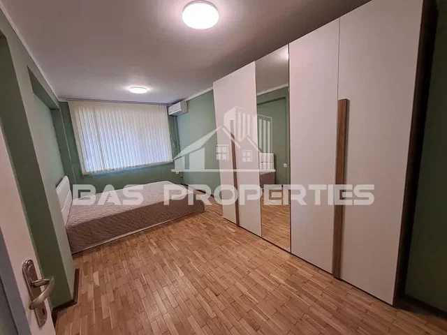 Хол