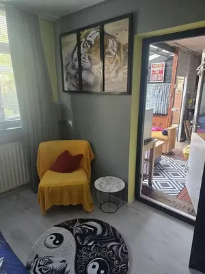 Salon