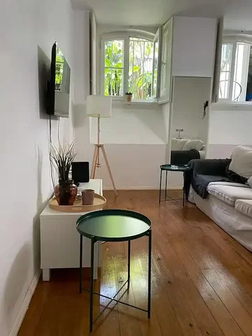 Salon