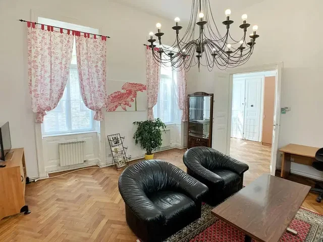 Хол