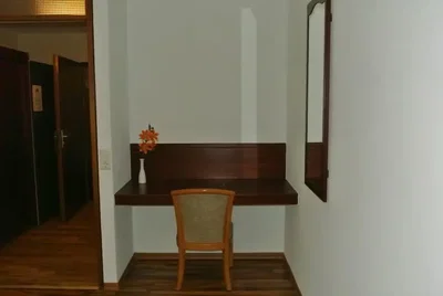 Хол