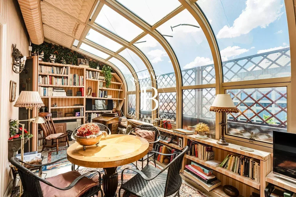 Salon