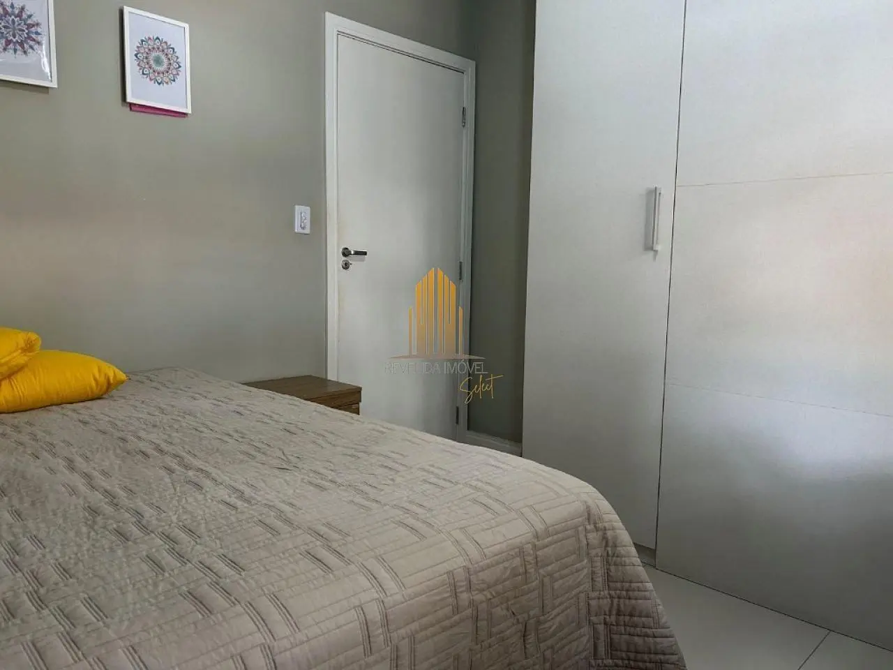 أخرى