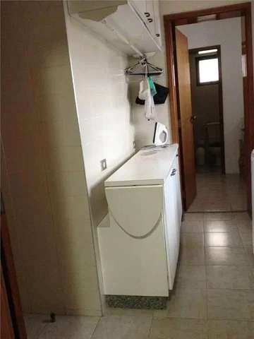 أخرى