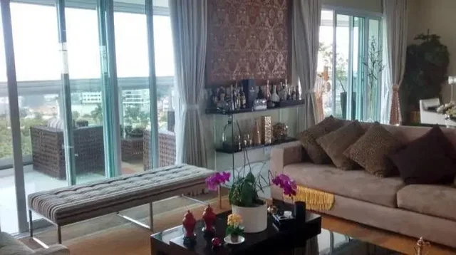 أخرى
