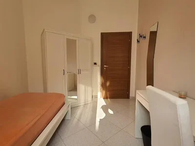 Хол