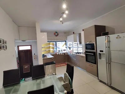 أخرى