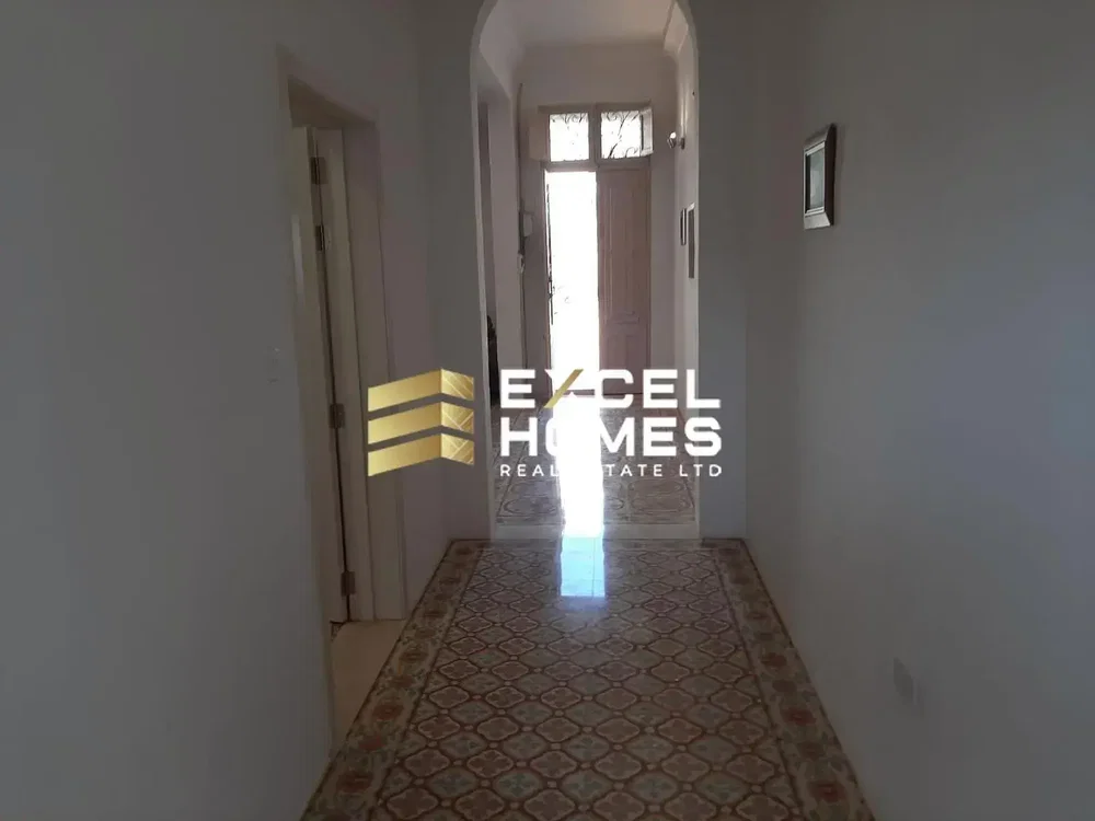 أخرى