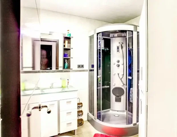 Хол