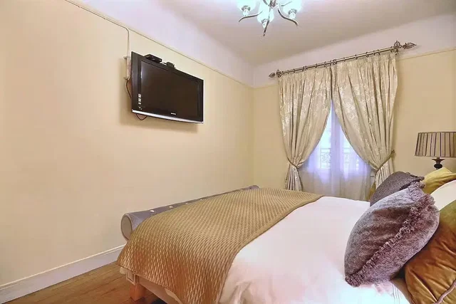 Хол