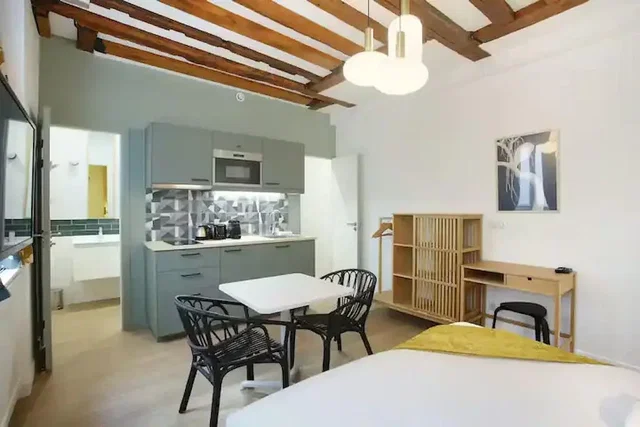 Salon