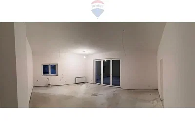 أخرى
