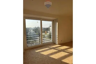 أخرى