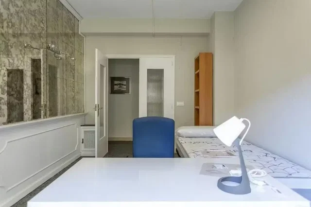 Хол