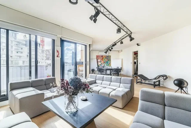 Salon