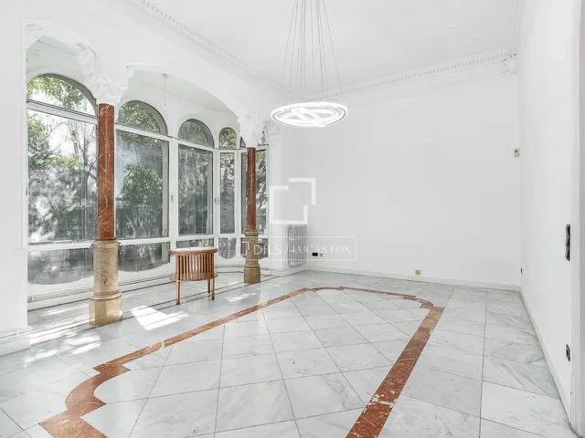 Salon