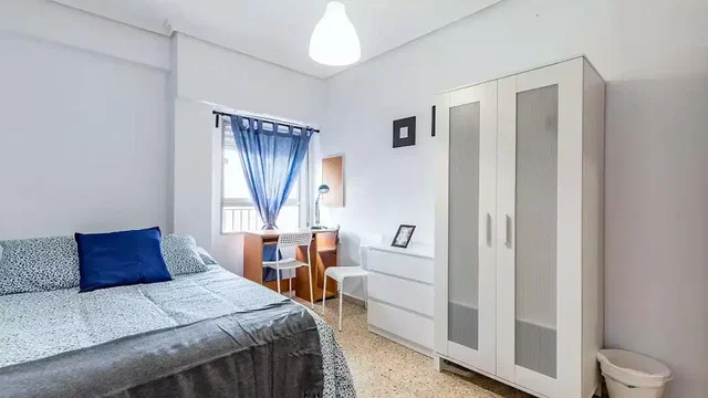 Хол