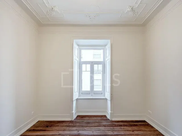 Хол