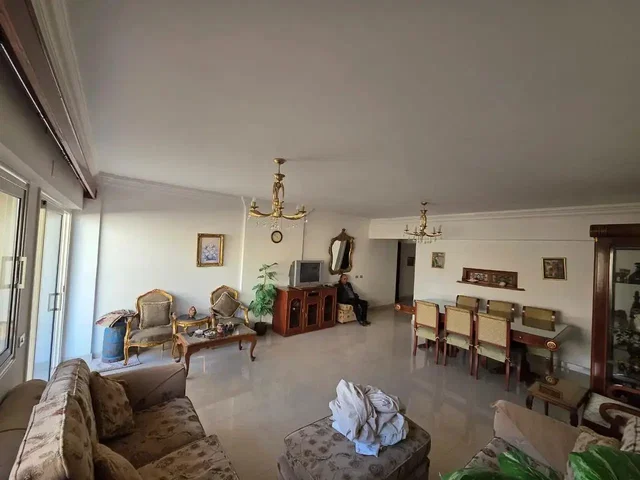 Хол