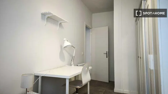 Хол