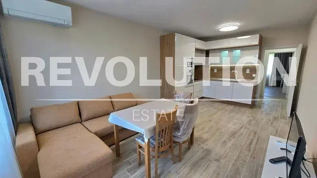 Хол