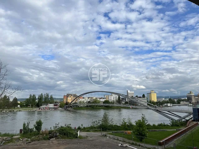 Хол