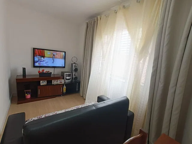 أخرى