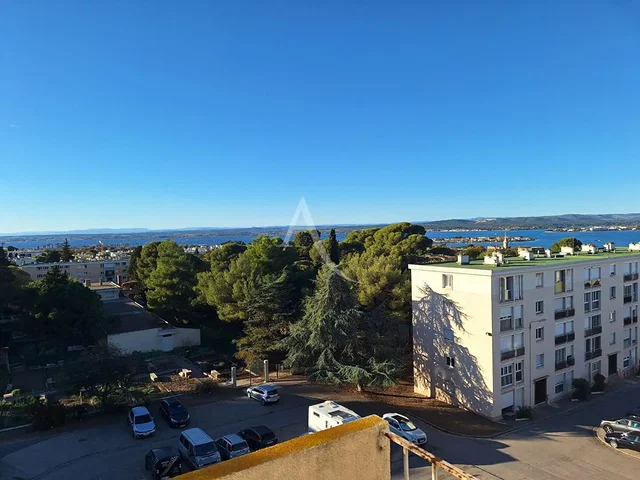 Хол