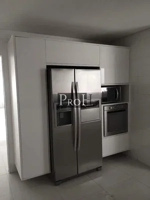 أخرى