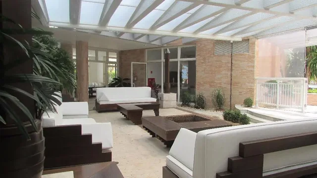 Altro