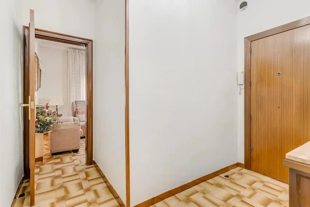 Хол