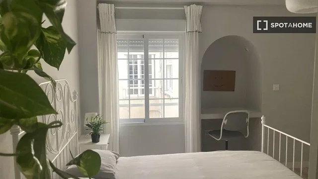 Хол